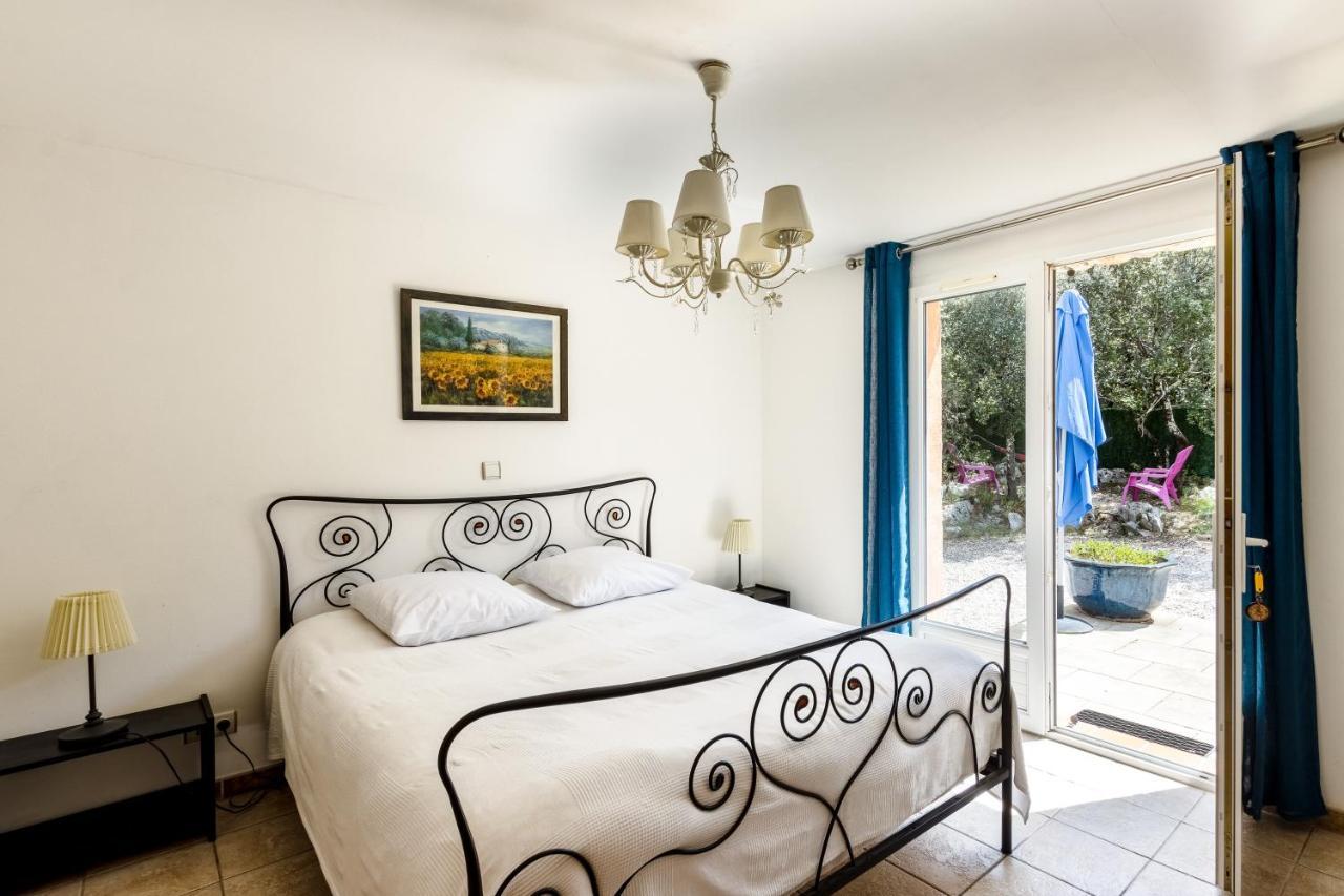 La Rose Des Vents & Spa - Gite Provence Neoules Экстерьер фото